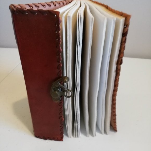 Notebook - Picture 4 of 4